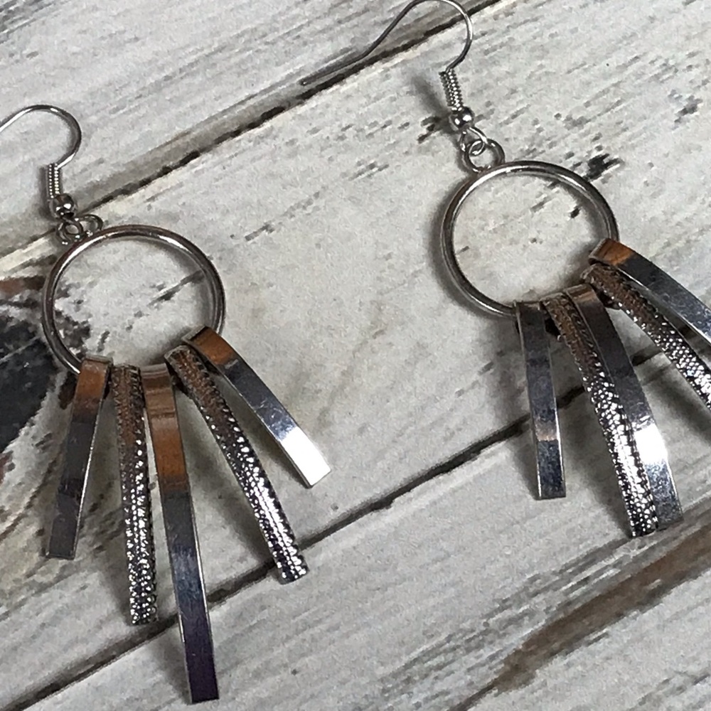 Textured silver tone hoop chandler earrings